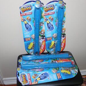 3/$55❤️Mighty Beanz 2017 Flip Track + 1 Mighty Beanz + Trick Booklet + Belt Clip